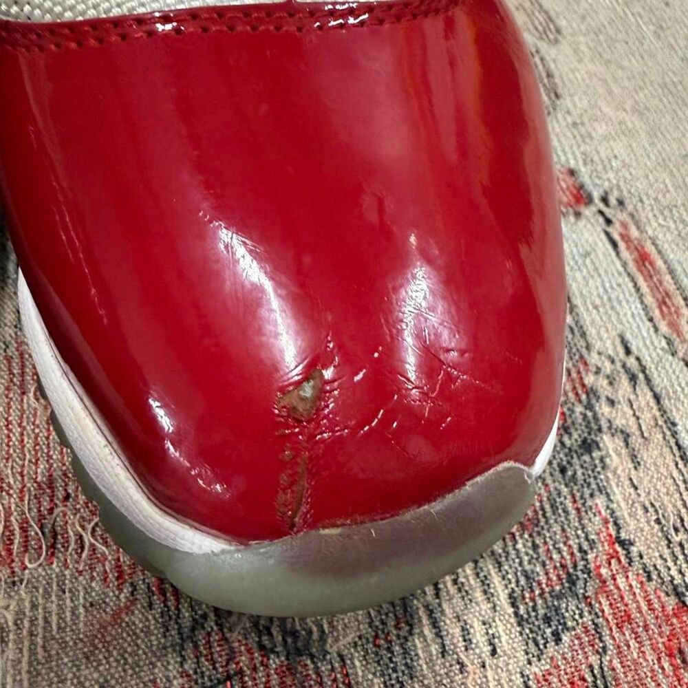 Jordan Men's Red and White Trainers - Picture 6 of 7